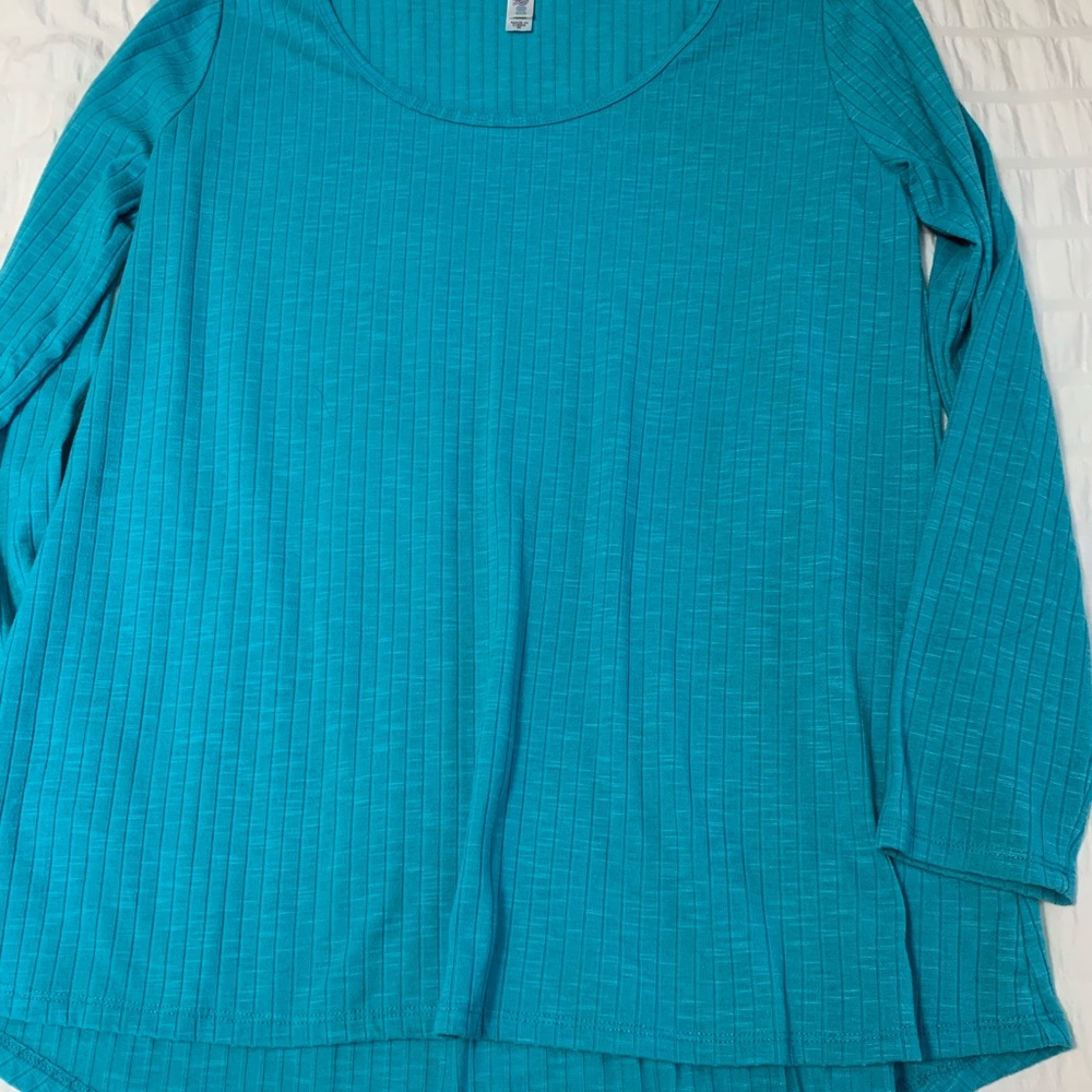 LuLa Roe Ribbed Top - Picture 14 of 16